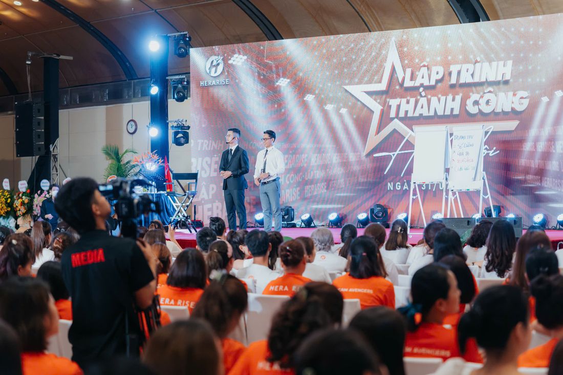 Chuong trinh dao tao cua Le Van Cuong - khoanh khac 43