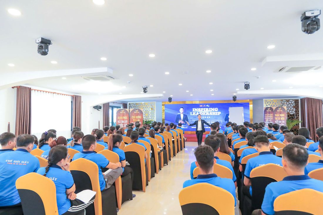 Chuong trinh dao tao cua Le Van Cuong - khoanh khac 50