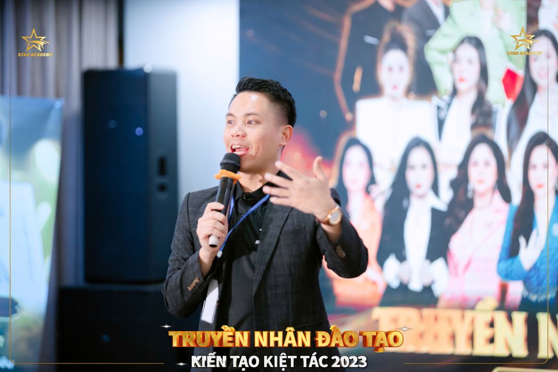 Chuong trinh dao tao cua Le Van Cuong - khoanh khac 55
