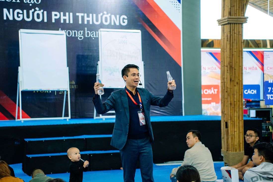 Chuong trinh dao tao cua Le Van Cuong - khoanh khac 62